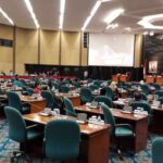 Ilustrasi sejumlah anggota DPRD DKI saat mengikuti sidang paripurna.(foto dok ipol.id)