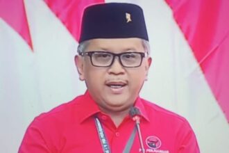 Sekjen DPP PDIP, Hasto Kristiyanto saat mengumumkan nama-nama cagub PDIP.(Foto screenshot YT)