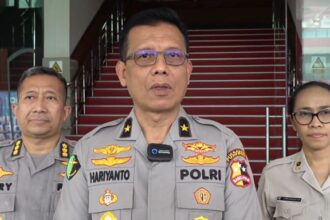 Kepala Rumah Sakit Polri Kramat Jati, Jakarta Timur, Brigjen Pol Hariyanto (tengah). Foto: Joesvicar Iqbal/ipol.id