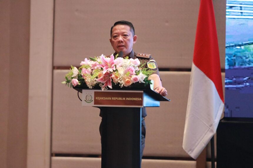 Jaksa Agung Muda Pidana Khusus (Jampidsus), Febrie Adriansyah dalam focus group discussion (FGD) yang digelar di Hotel Fairmont, Jakarta, Senin (5/8/2024). Foto: Puspenkum Kejaksaan Agung