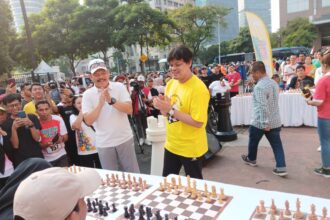 pertarungan catur simultan GM Susanto Megaranto melawan 20 masyarakat peserta Car Free Day (CFD) Jakarta. Begitu juga melakukan pertandingan catur buta menghadapi Bintang Film Olga Lydia yang banyak menyedot perhatian masyarakat.