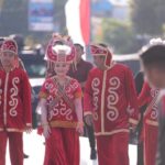 Pj Gubernur Sulbar, Bahtiar Baharuddin bersama istri dan anaknya saat menghadiri upacara HUT RI ke-79 tahun, Sabtu (17/8/2024). Foto: Pemprov Sulbar