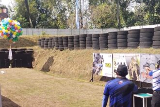 Divisi Infanteri 2 Kostrad menyelenggarakan Kejuaraan Nasional Menembak Pangdivif 2 Kostrad Cup yang di Lapangan Tembak Vicadha II Shooting Range Kampoeng Tentara Divif 2 Kostrad, Singosari, Malang. Sabtu (24/8/2024). Foto: Divif 2 Kostrad