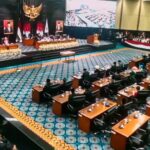 Pelaksanaan sidang paripurna istimewa pelantikan 106 anggota DPRD DKI Jakarta periode 2024-2029.(foto sofian/ipol.id)