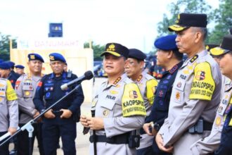 Ilustrasi personil polri yang akan mengamankan kantor KPU DKI selama masa pendaftaran cagub.(Foto Humas Polri)