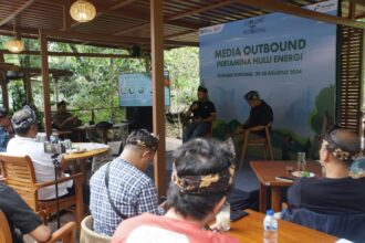 Direktur Eksplorasi PHE Muharram dalam acara Media Visit dan Outbound Subholding Upstream ke Mitra Binaan Zona 7 di kawasan Gunung Puntang, Bandung Selatan, Kamis (29/8/2024). Foto: Dok Pertamina