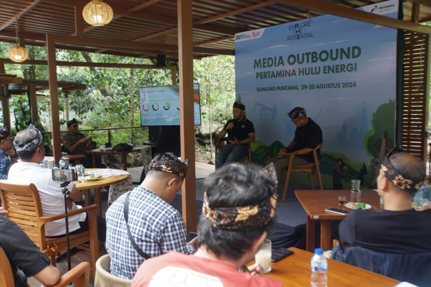 Direktur Eksplorasi PHE Muharram dalam acara Media Visit dan Outbound Subholding Upstream ke Mitra Binaan Zona 7 di kawasan Gunung Puntang, Bandung Selatan, Kamis (29/8/2024). Foto: Dok Pertamina