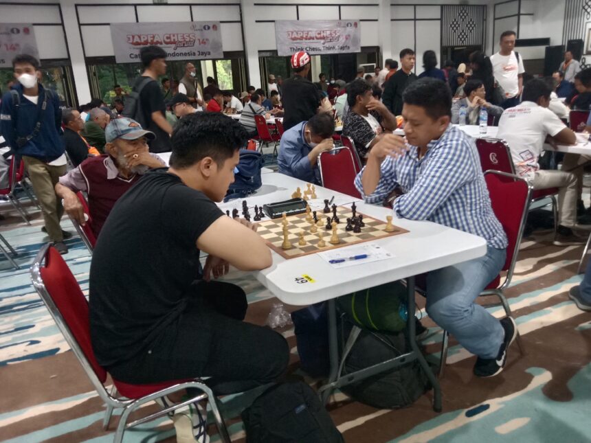 JAPFA Chess Festival 2024 IM Yoseph Taher, Jawara Open Putra Theodora juara Senior Putri. Foto/ipol