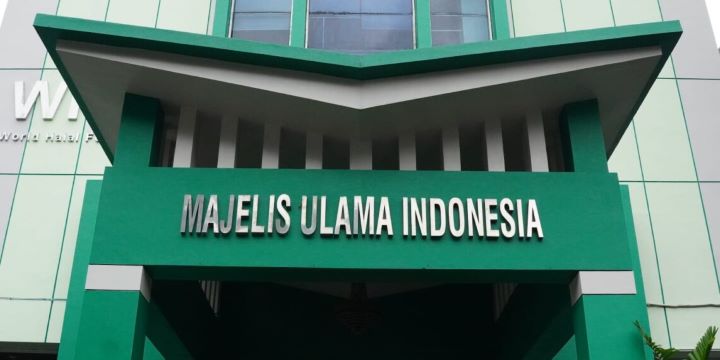 Wakil Sekretaris Jenderal MUI Bidang Ukhuwah, KH Arif Fahrudin, menjelaskan ada penurunan sekitar tiga persen jumlah produk terjual (sales quantity) dari 206 merek terafiliasi Israel di Indonesia. Foto: MUI