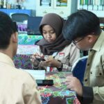 Program bertajuk Sekolah Energi Berdikari (SEB) yang diinisiasi Pertamina sejak Juni 2023 ini telah memberikan edukasi kepada lebih 4.500 siswa di berbagai kota di Indonesia. Foto: Dok Pertamina