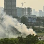 Warga mengeluhkan adanya pembakaran sampah di wilayah Kelurahan Cawang, Kecamatan Kramat Jati, Jakarta Timur diadukan ke Jaki. Foto: Ist