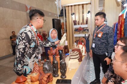 MIND ID turut serta menampilkan produk budaya kerajinan tangan melalui Pameran Kriyanusa 2024 di Jakarta Convention Center (JCC), 28 Agustus - 1 September 2024. Foto: Dok MIND ID