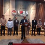 Ketua Lembaga Perlindungan Saksi dan Korban (LPSK), Achmadi dan para wakil ketua LPSK. Foto: Dok/ipol.id