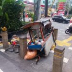 Foto: Kecelakaan Pengendara CBR Tabrak Pedagang Lontong Sayur (dok TMC Polda Metro)