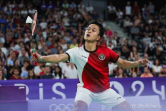 Langkah pebulutangkis Anthony Ginting di pentas Olimpiade 2024 Paris harus berhenti. Ginting harus tersingkir di fase grup setelah dikandaskan pemain tuan rumah Toma Junior Popov dalam duel tiga gim.(foto: NOC Indonesia/Naif Muhammad Al'as)