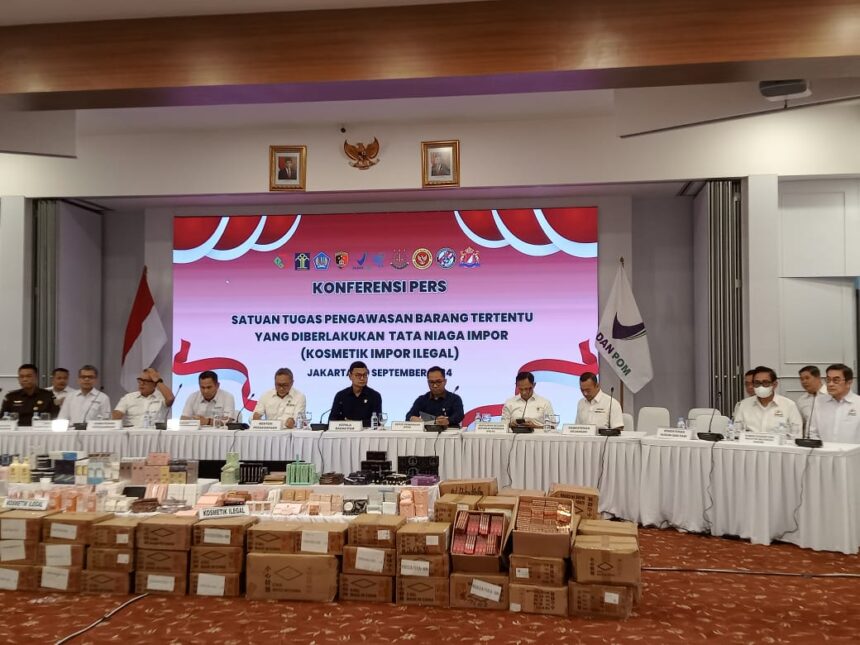 Sejumlah barang bukti kosmetik ilegal yang diamankan BPOM dan Kemendag.(Foto dok Humas BPOM)