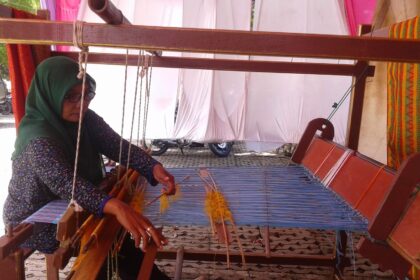 Alat tenun (Pok Teumpeun) tradisional khas Aceh untuk kain songket Aceh. Foto: Haba Pena