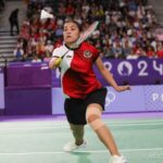 Pebulutangkis Gregoria Mariska menyumbangkan medali pertama buat Tim Indonesia di Olimpiade Paris 2024. Gregoria berhasil mendapatkan medali perunggu setelah lawannya di perebutan peringkat ketiga Carolina Marin mengalami cedera.(Foto: NOC Indonesia/Naif Muhammad Al'as)