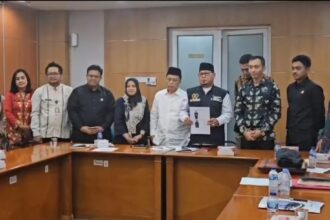 Pihak RS Medistra menyambangi Komisi E DPRD DKI Jakarta.(foto sofian/ipol.id)