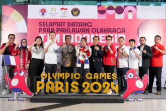 Kementerian Pemuda dan Olahraga (Kemenpora RI) sambut kedatangan atlet bulutangkis tunggal putri Indonesia, Gregoria Mariska Tunjung saat tiba di tanah air. Kemenpora harap prestasi Gregoria jadi inspirasi atlet muda tanah air lainnya.(foto:egan/kemenpora.go.id)