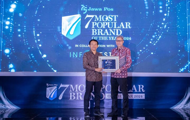 Penghargaan "Most Popular Brand of The Year" tidak hanya menjadi kebanggaan bagi bank bjb, tetapi juga menjadi motivasi untuk terus berinovasi dan memberikan yang terbaik bagi nasabah dan masyarakat. Foto: bank bjb