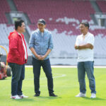 Ketum PSSI, Erick Thohir saat melakukan inspeksi singkat di Stadion GBK, Sabtu (7/9/2024). Foto: PSSI