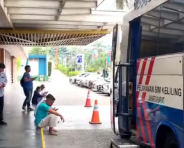 Layanan SIM Keliling di Mal Ciputra, Jakarta Barat. Foto: Instagram @malciputrajkt