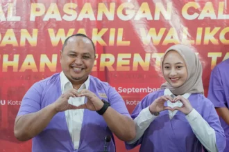 Pasangan Calon Walikota dan Wakil Wali Kota Bogor Atang Trinanto - Annida Allivia melakukan Medical Check Up (MCU) di RSUD Kota Bogor.