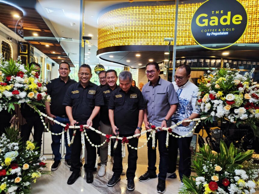 PT Pegadaian kembali membuka gerai kopi The Gade Coffee and Gold ke 45 yang bertempat di Menara Brilian Lantai 1, Jl Gatot Subroto, Tebet Jakarta Selatan, Rabu (11/09).