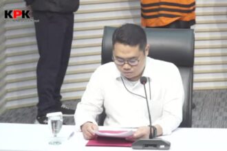 Direktur Penyidikan KPK, Asep Guntur Rahayu dalam jumpa pers di Gedung Merah Putih, Kuningan, Jaksel, Rabu (18/9/2024) malam. Foto: Live streaming YT @kpkri