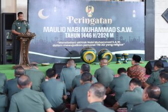 Wakil Kepala Staf Angkatan Darat (Wakasad) Letjen TNI Tandyo dalam peringatan Maulid Nabi Muhammad SAW di Masjid At-Taqwa, Mabesad, Jakarta. Foto: Dispenad