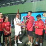 Ketua Umum Persatuan Tenis Seluruh Indonesia (Pelti) Nurdin Halid beserta pengurus menyambut hangat kedatangan tim putra Indonesia yang sukses meraih gelar juara Asia pada turnamen ATF 12 & Under Team Competition Finals 2024 di Shymkent, Kazakhstan. Foto/ipol