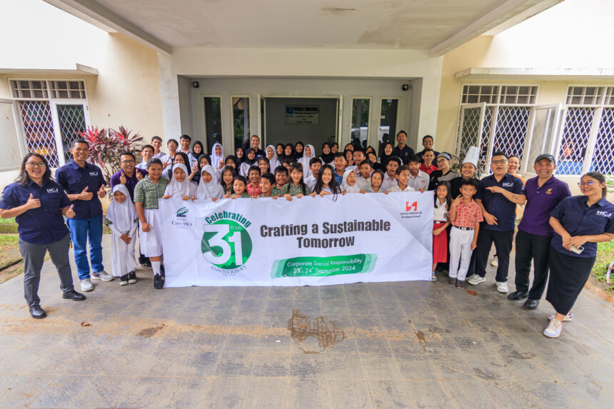 Kegiatan sosial Hotel Ciputra Jakarta bersama anak-anak di Emmanuel Foundation, Sentul, Jawa Barat. (Alidrian Fahwi/ipol.id)