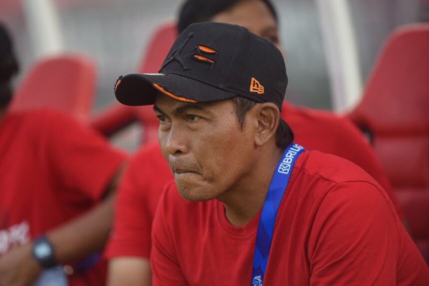 caretaker Pelatih Madura United FC Rakhmat Basuki