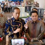 Presiden Joko Widodo saat menjawab pertanyaan awak media usai meresmikan Kantor Fédération Internationale de Basketball (FIBA) Indonesia di Menara Danareksa, Jakarta, pada Selasa (17/9/2024). Foto: BPMI Setpres