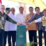 Presiden Jokowi saat peresmian pembangunan Gedung Australian Independent School (AIS) Nusantara, Rabu (25/9/2024). Foto: Biro Pers Sekretariat Presiden