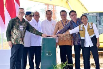 Presiden Jokowi saat peresmian pembangunan Gedung Australian Independent School (AIS) Nusantara, Rabu (25/9/2024). Foto: Biro Pers Sekretariat Presiden