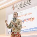 General Manager Witel Bogor Budi Susila dalam sambutannya pada acara #EduBizTalk yang diselenggarakan oleh Xooply by Metranet, melalui SIPLah Telkom (Sistem Informasi Pengadaan di Sekolah), beberapa waktu yang lalu. Foto: Telkom Indonesia