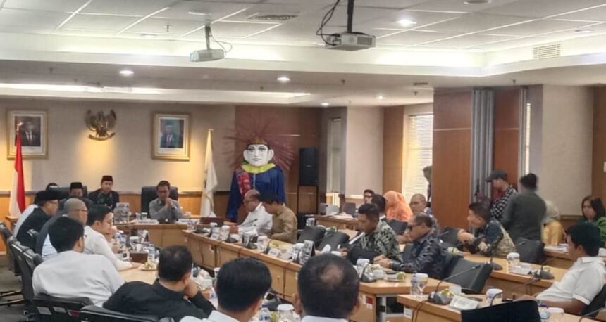 Rapat pimpinan DPRD DKI Jakarta pengajuan penganti Pj Gubernur, Heru Budi Hartono.(Foto sofian/ipol.id)