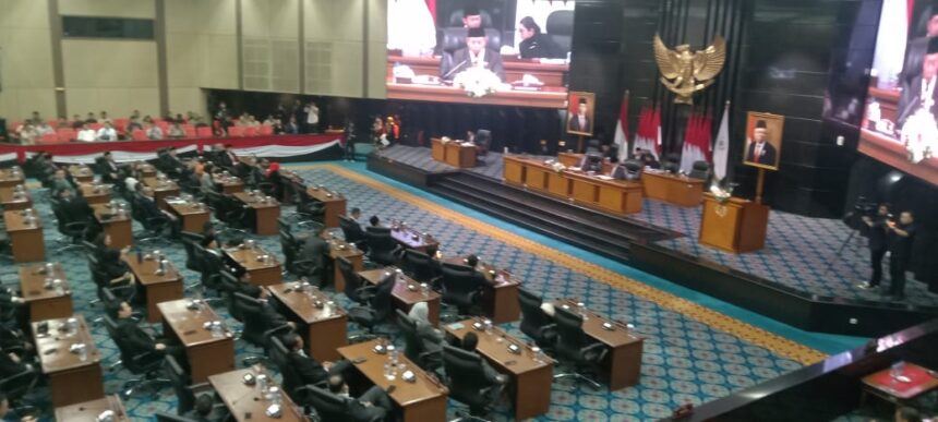 Rapat paripurna pengumuman pimpinan fraksi-fraksi di DPRD DKI Jakarta periode 2024-2029.(Foto Sofian/ipol.id