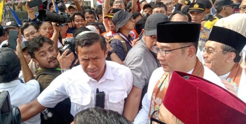 Cagub Ridwan Kamil saat berada di KPU DKI.(Foto dok ipol.id