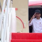 Presiden Joko Widodo didampingi Ibu Iriana Joko Widodo melanjutkan kegiatan kunjungan hari kedua dengan bertolak menuju Provinsi Aceh, pada Senin, 9 September 2024 melalui Bandara Internasional Aji Pangeran Tumenggung, Kota Samarinda. Foto: BPMI Setpres