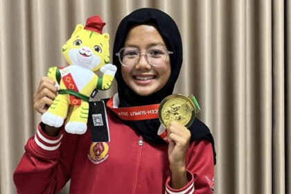 Khansa Fathiyyah Zahrani Saman meraih medali emas pada ajang Pekan Olahraga Nasional (PON) XXI Aceh - Sumut tahun 2024.