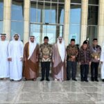 Menteri Agama Yaqut Cholil Qoumas bertemu Kepala Otoritas Umum Urusan Islam, Wakaf, dan Zakat Uni Emirat Arab (UEA), Omar Habtoor Al Darei dalam kunjungannya ke Dubai.