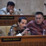 Anggota Pansus Haji DPR RI Wastam saat mengikuti rapat dengar pendapat dengan BPKH. Foto: