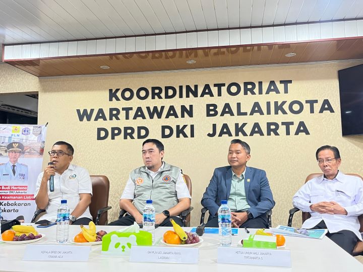 Diskusi pentingnya standarisasi perangkat listrik cegah kebakaran yang digelar di Balaikota, Jakarta.(foto sofian/ipol.id)