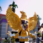 Penyerahan Patung Tugu Garuda Pancasila sebagai lambang dasar negara sejalan dengan visi dan misi Kementerian Agama Republik Indonesia dalam pengukuhan suasana kerukunan hidup umat beragama yang harmonis sebagai salah satu pilar kerukunan nasional.