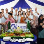 Direktur Utama Bank Mandiri, Darmawan Junaidi beserta jajaran dalam seremoni peluncuran Pasar Murah Mandiri di Griya Mampang, Jakarta, Rabu (2/10/2024). Foto: Bank Mandiri