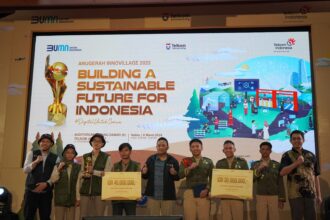 Melalui program Innovillage, Telkom mendorong mahasiswa Indonesia untuk aktif berpartisipasi dalam memberi ide solutif pada berbagai permasalahan masyarakat melalui pengembangan aplikasi digital yang sesuai dengan Social Development Goals (SDGs). Foto: Telkom Indonesia