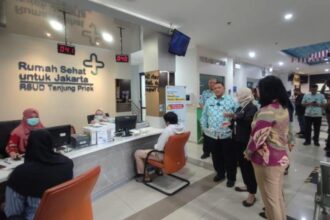 Wakil Walikota Jakarta Utara, Juaini saat melakukan blusukan di RSUD Tanjung Priuk.(Foto